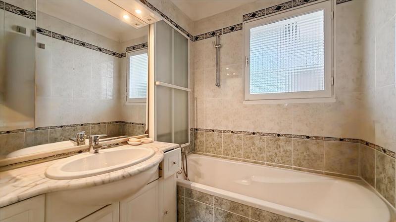 Appartement - 71 m² - 4 pièces