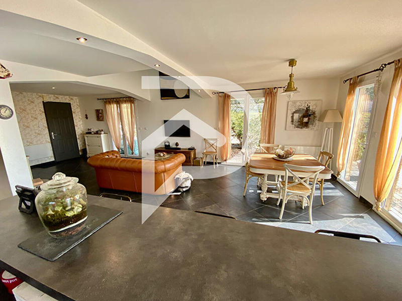 Maison - 150 m² - 5 pièces