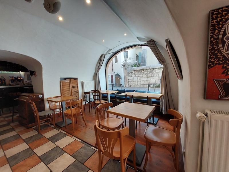 Fonds de commerce - 80 m²