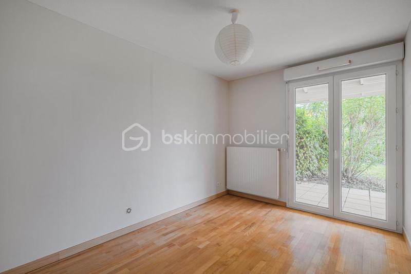 Maison jumelée - 94 m² - 4 pièces