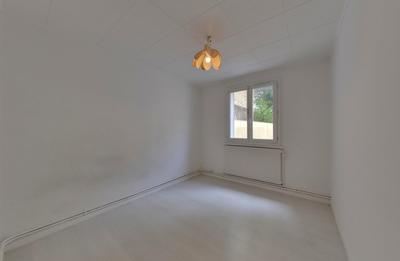 Appartement - 79 m² - 5 pièces