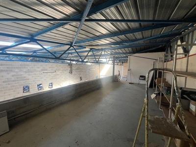 Local commercial - 189 m² - 4 pièces