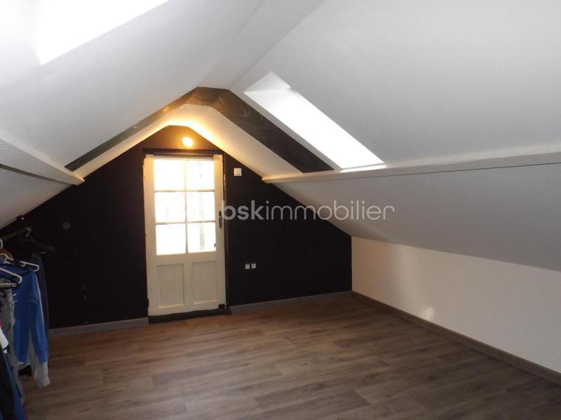 Maison - 83 m² - 6 pièces