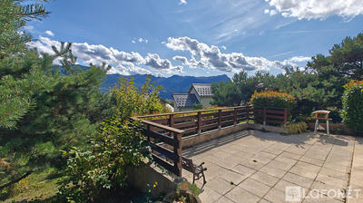 Maison - 202 m² - 9 pièces