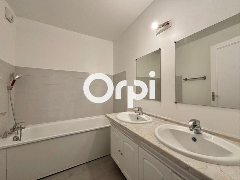 Appartement - 101 m² - 5 pièces