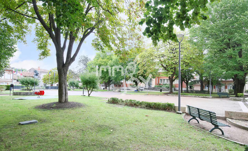 Appartement - 80 m² - 4 pièces