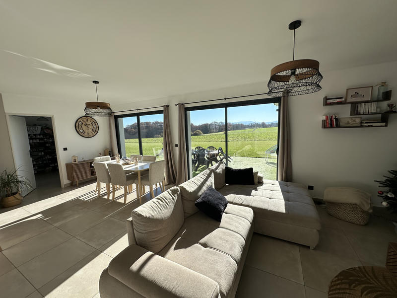 Maison - 137 m² - 7 pièces