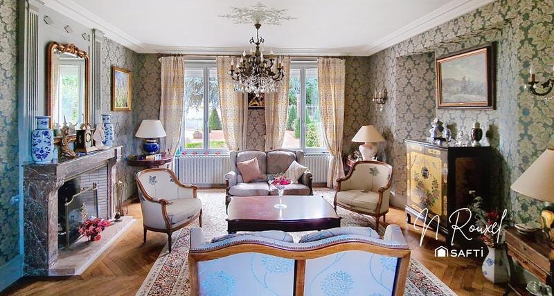 Maison de maîtres - 293 m² - 11 pièces