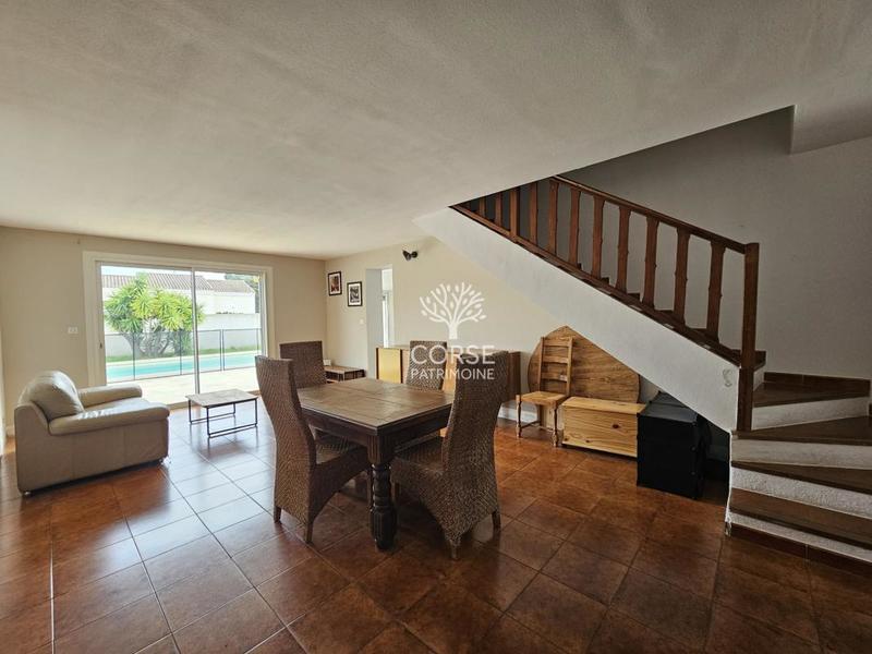 Villa - 156 m² - 5 pièces