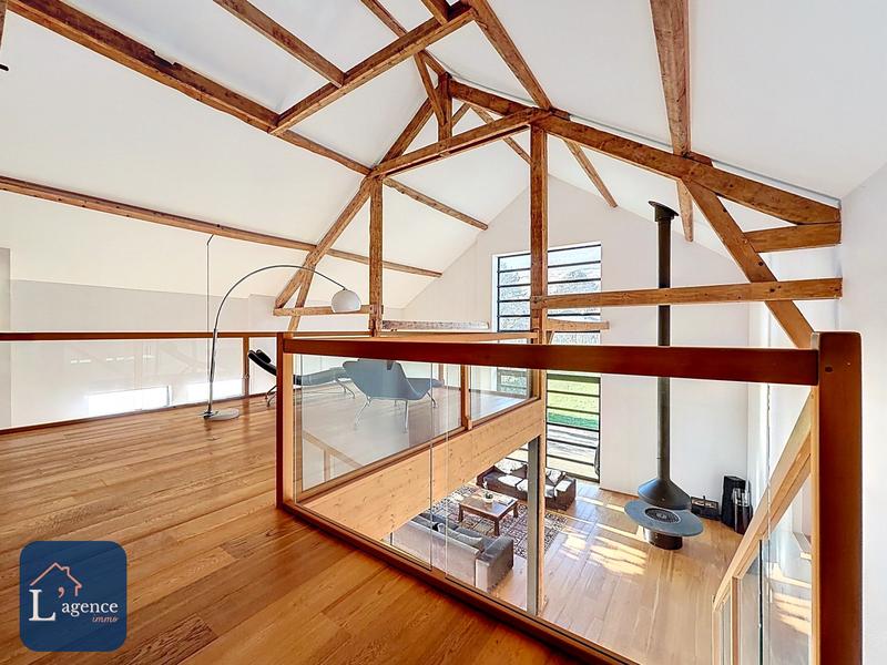 Maison contemporaine - 607 m² - 9 pièces