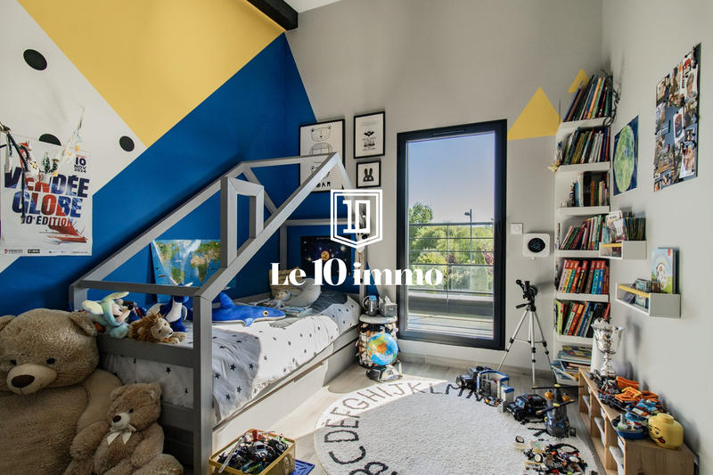 Maison - 191 m² - 7 pièces