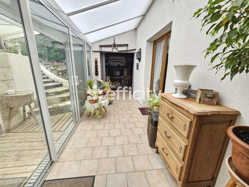 Maison - 234 m² - 5 pièces