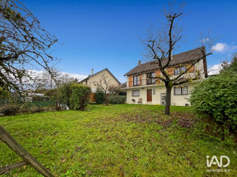 Maison - 174 m² - 8 pièces