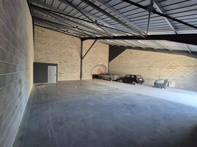 Local d'activités - 200 m² - 1 pièce
