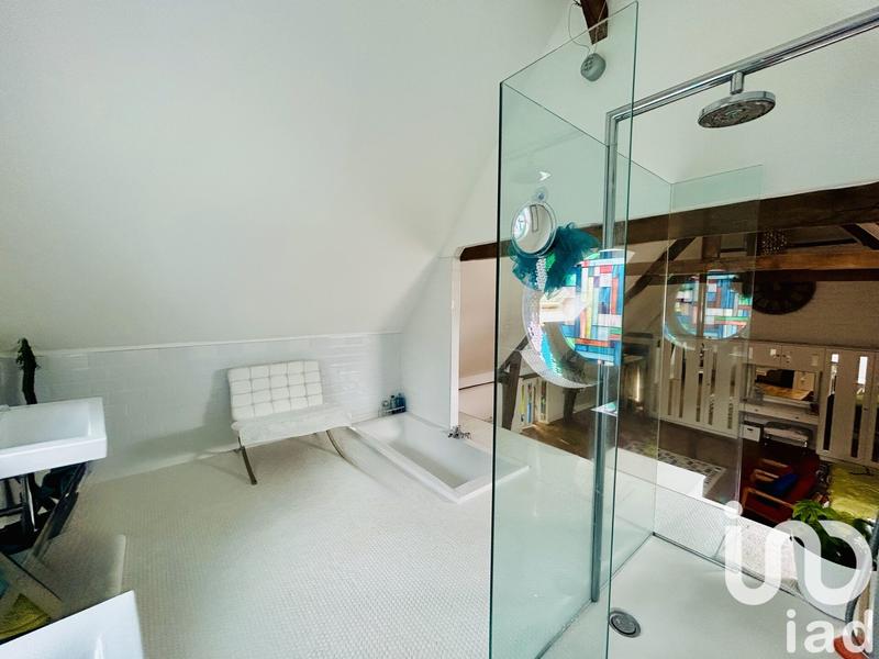 Maison - 245 m² - 7 pièces