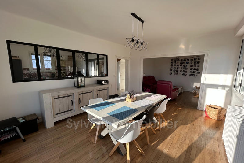 Maison - 104 m² - 5 pièces