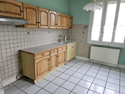 Maison traditionnelle - 85 m² - 4 pièces