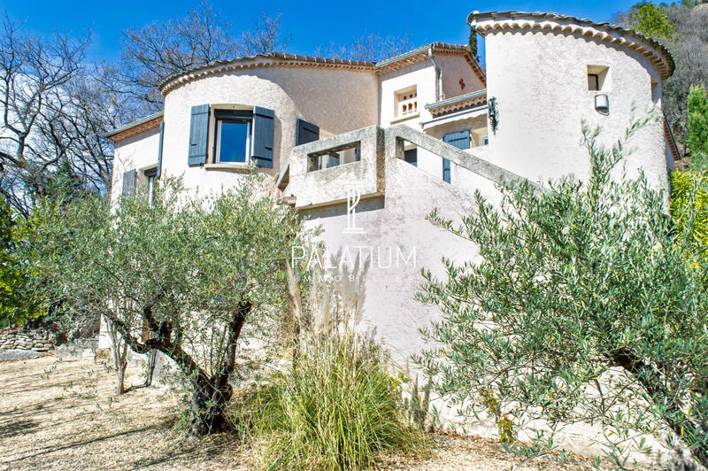 Maison - 103 m² - 4 pièces