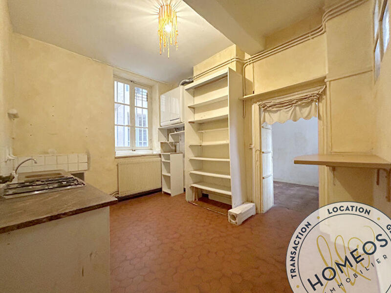 Appartement - 99 m² - 4 pièces