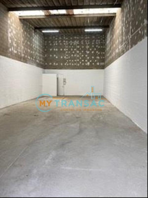 Local d'activités - 127 m²