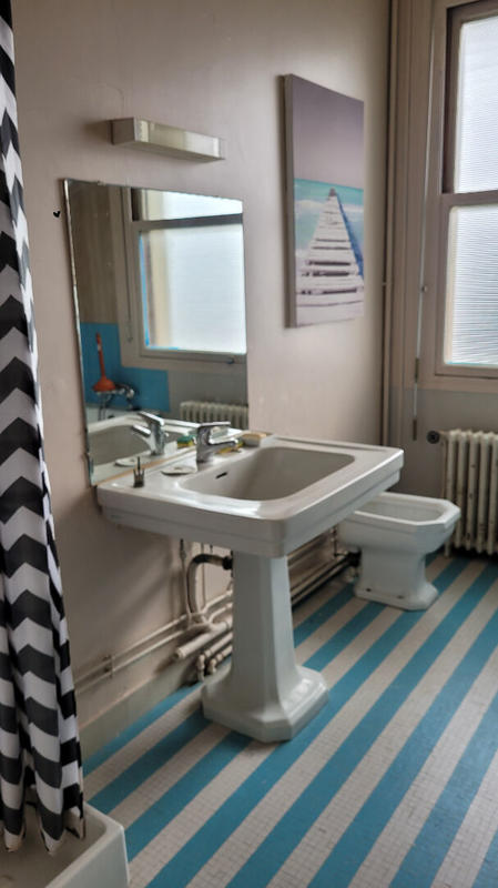 Maison - 215 m² - 8 pièces