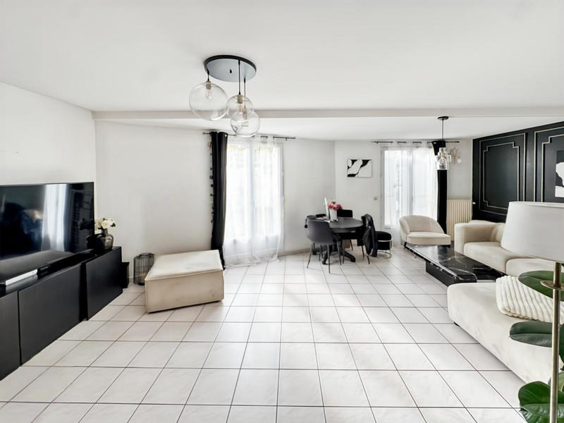 Maison - 87 m² - 4 pièces