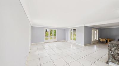 Maison - 180 m² - 6 pièces