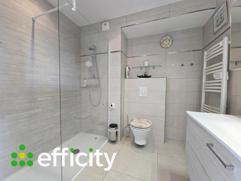 Appartement - 83 m² - 3 pièces