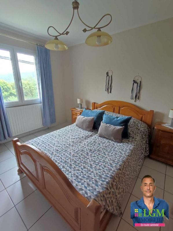 Villa - 193 m² - 6 pièces