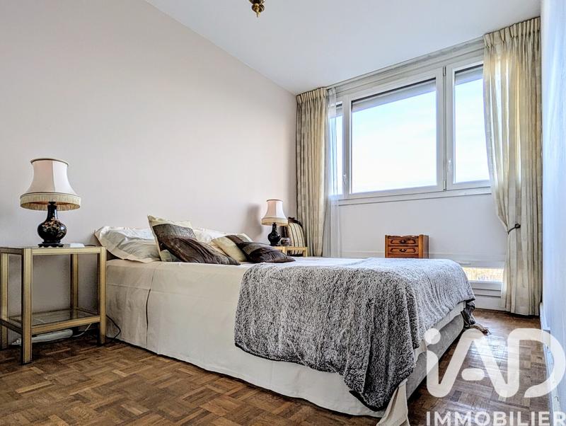 Appartement - 92 m² - 5 pièces