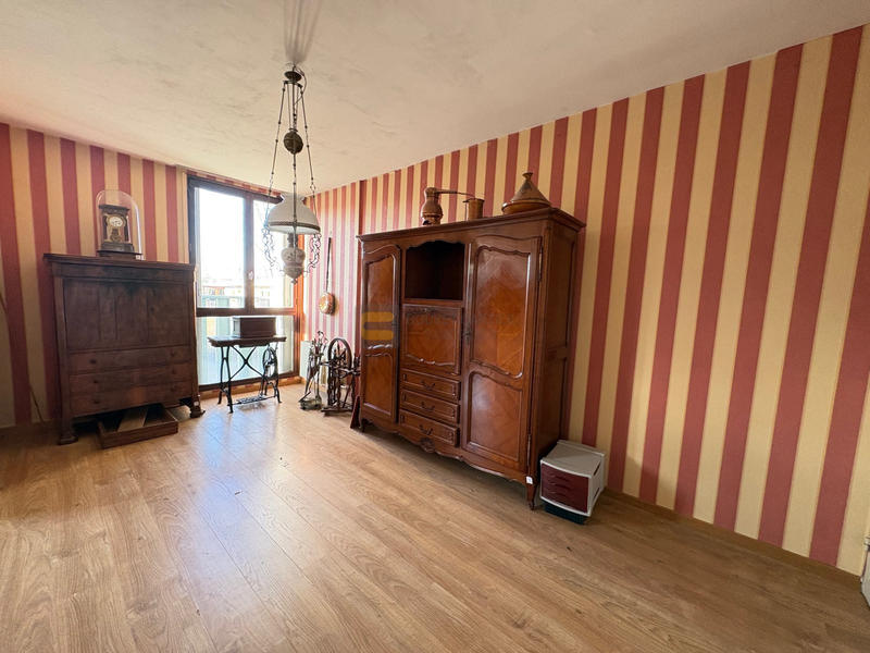 Appartement - 94 m² - 4 pièces