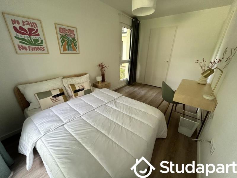 Chambre - 11 m² - 1 pièce