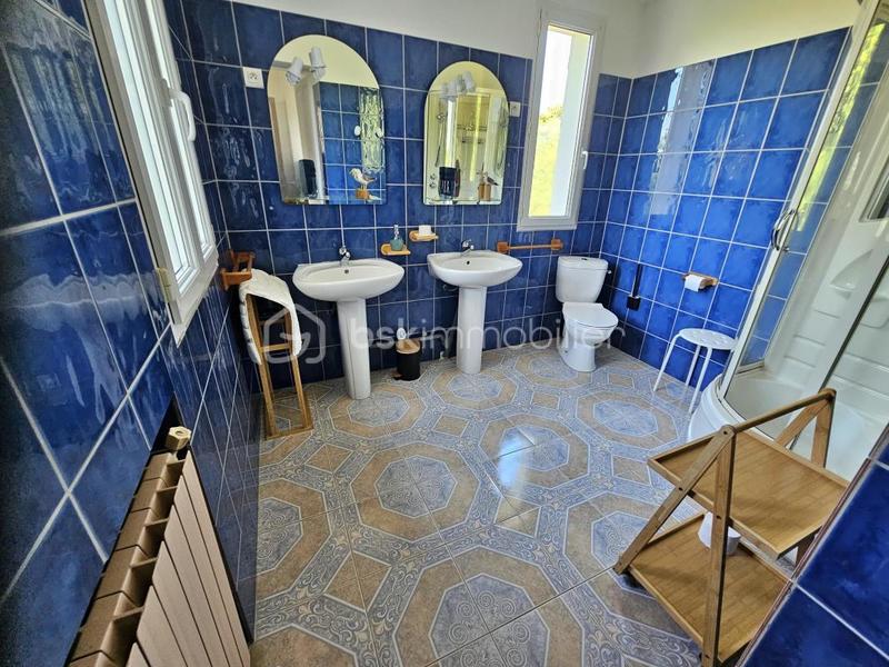 Maison - 265 m² - 8 pièces