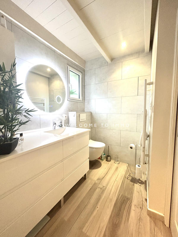 Maison - 102 m² - 4 pièces