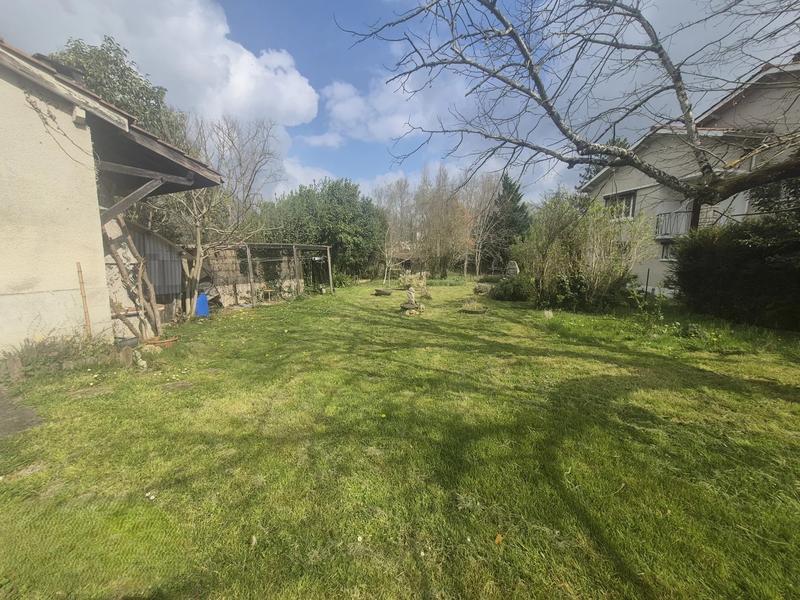 Maison - 279 m² - 8 pièces