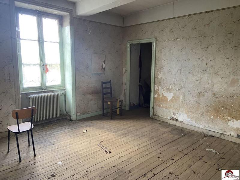 Maison traditionnelle - 163 m² - 8 pièces