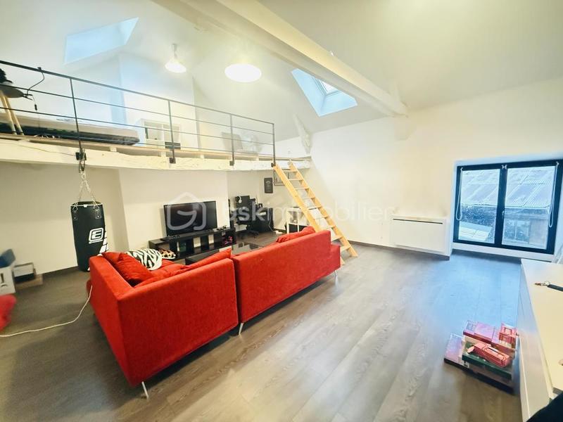 Longère - 296 m² - 6 pièces