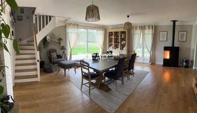 Maison - 198 m² - 6 pièces