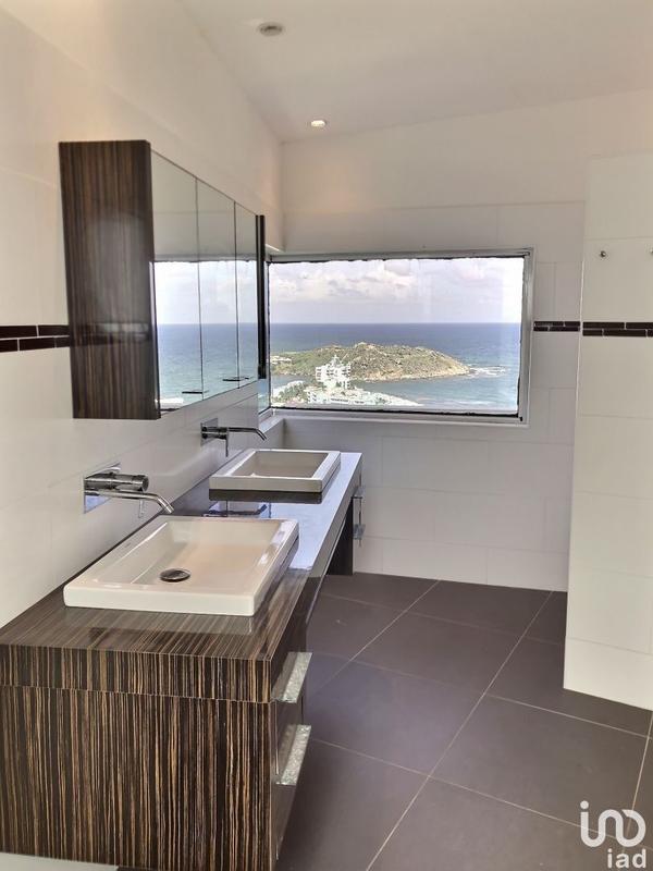 Maison - 200 m² - 5 pièces