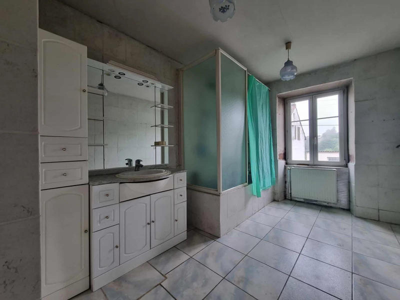 Maison - 198 m² - 10 pièces