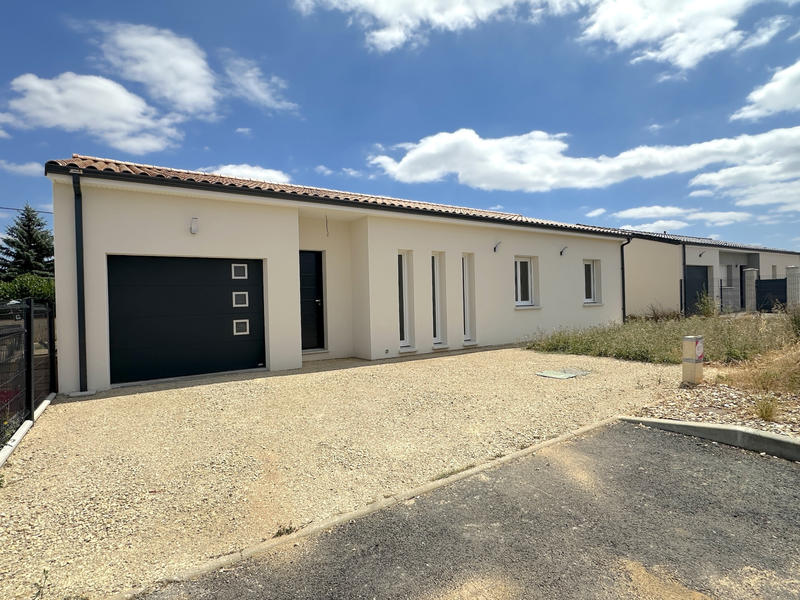 Maison - 95 m² - 4 pièces