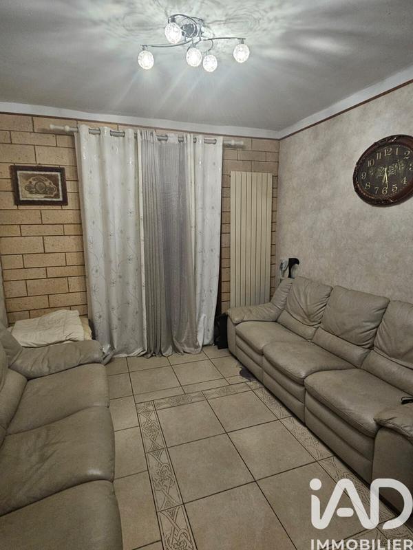 Maison - 185 m² - 10 pièces