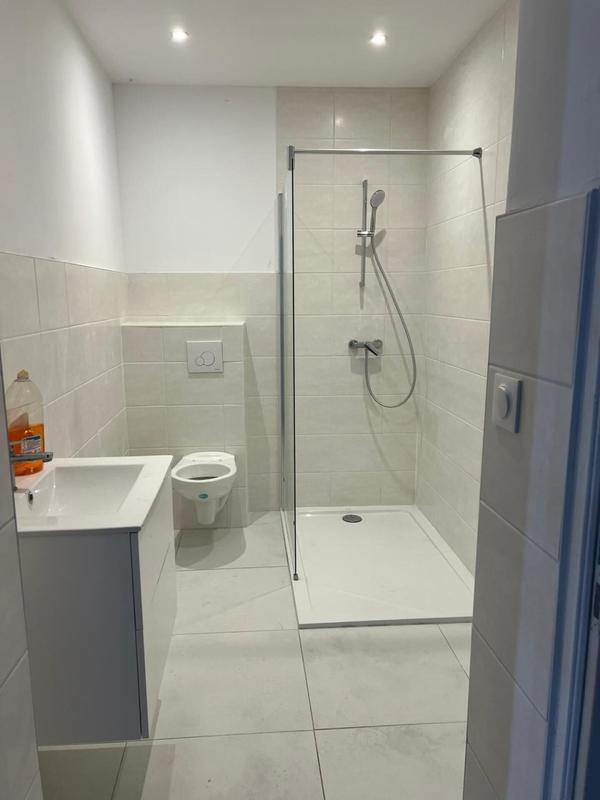 Local commercial - 300 m² - 2 pièces