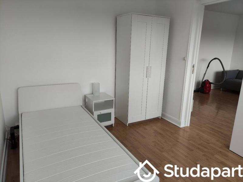 Chambre - 9 m² - 1 pièce