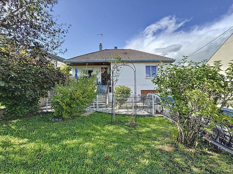 Maison - 85 m² - 5 pièces