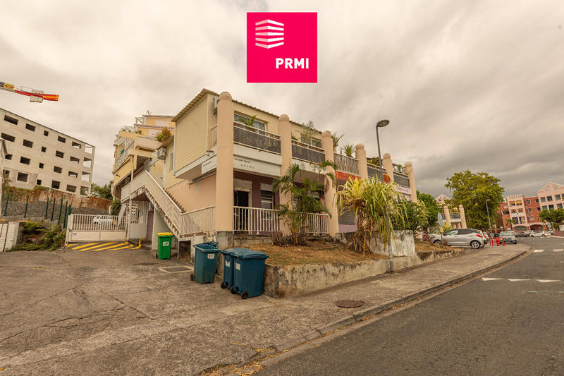 Local commercial - 85 m² - 3 pièces