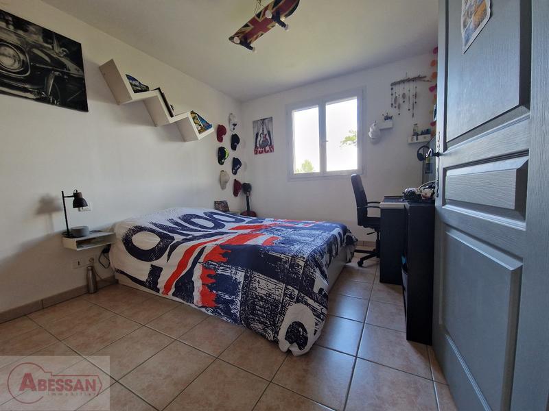 Maison - 93 m² - 5 pièces