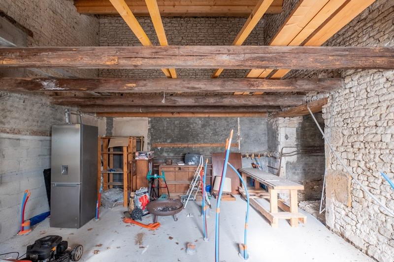 Maison en pierre - 105 m² - 4 pièces