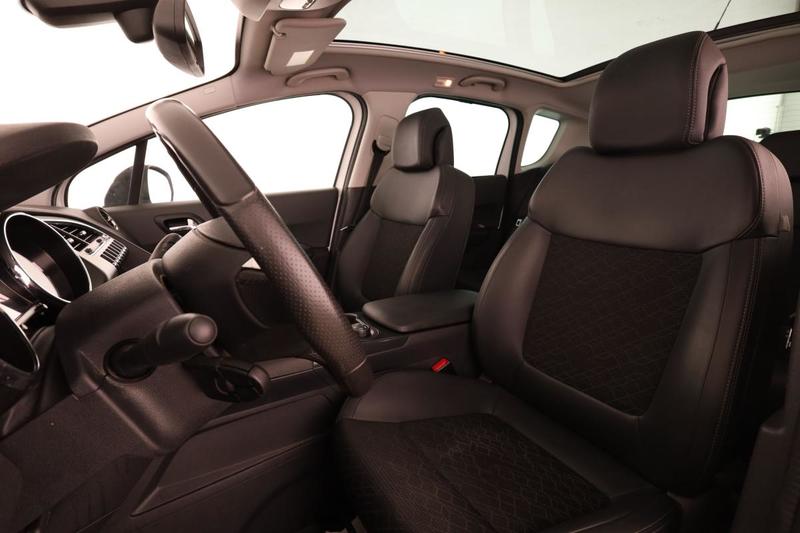 Peugeot 3008 1.6 Blue-HDi Allure 120 ch