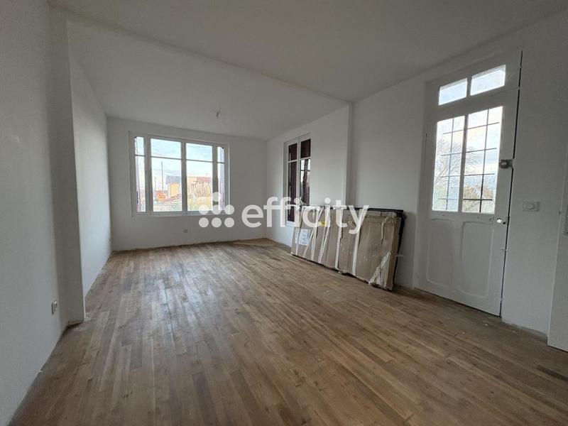 Maison - 90 m² - 3 pièces